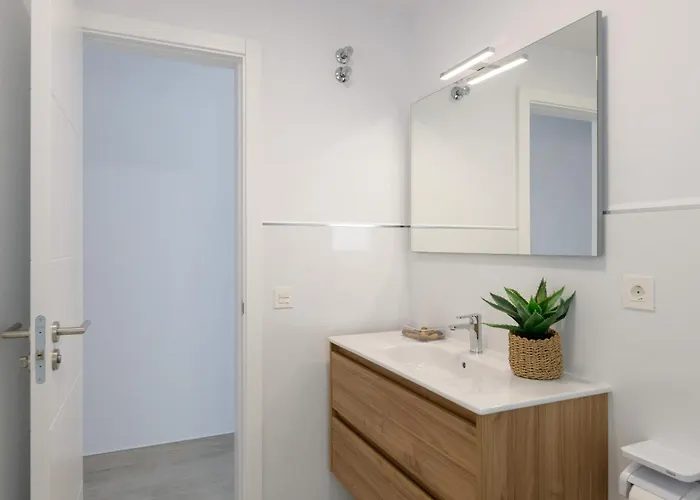 Playa De Guacimeta - Alisios * Playa Honda (Lanzarote)